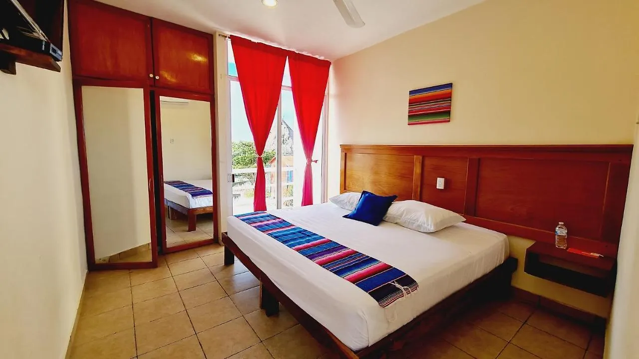 Hotel Machos Mahahual 3*,