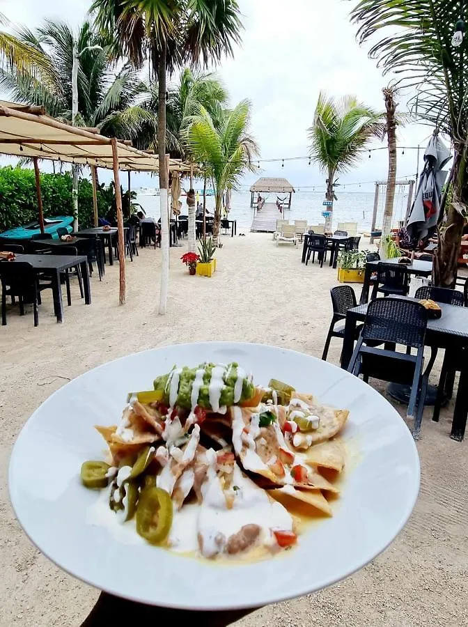 Hotel Machos Mahahual 3*,  México